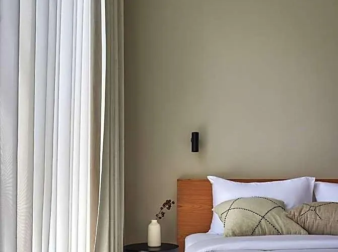 ホテル Nexa Townhouse Umalas Canggu 4*